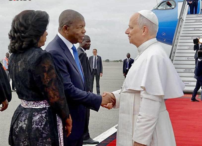 CERIMÓNIA NO AEROPORTO 4 DE FEVEREIRO MARCA DESPEDIDA DO PAPA LEÃO XIV