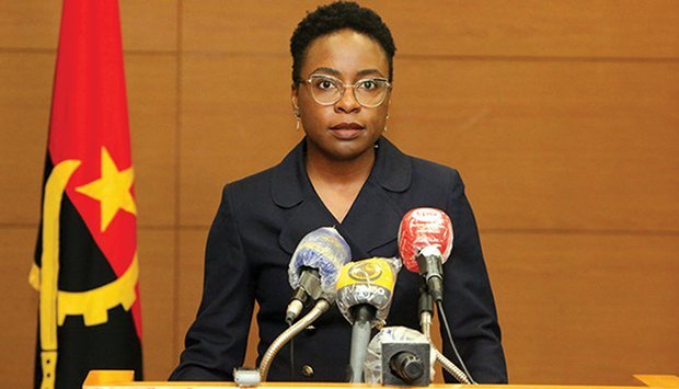 MINISTRA DAS FINANÇAS: SALÁRIOS DA FUNÇÃO PÚBLICA PODERÃO VOLTAR ATRASAR