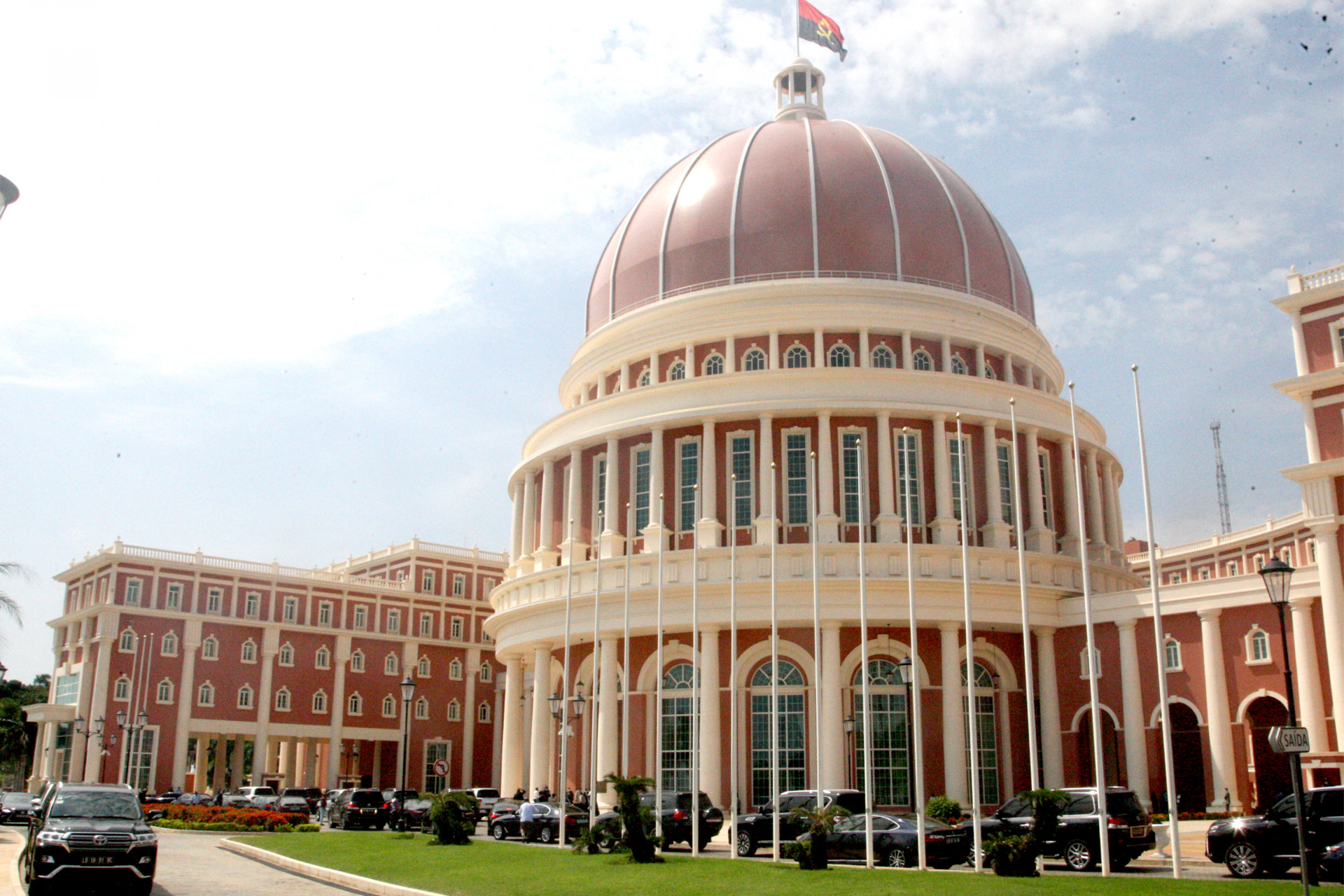 ACADEMIA PARLAMENTAR PROMOVE CONFERÊNCIA” OS DESAFIOS DE ANGOLA NA DIPLOMACIA ECONÓMICA GLOBAL”