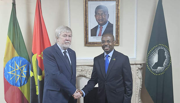 ANGOLA E RUSSIA REFORÇAM COOPERAÇÃO
