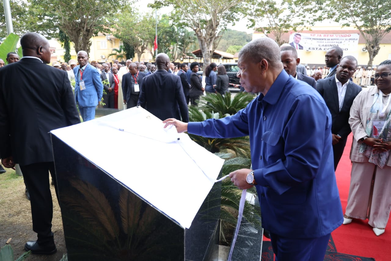 PRESIDENTE DA REPÚBLICA INAUGURA NOVA SEDE DO GOVERNO DE CABINDA