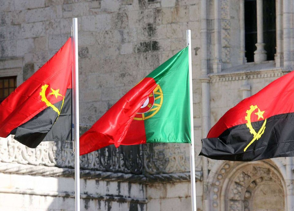 INVESTIMENTO PORTUGUÊS EM ANGOLA CAI 9,7% EM 2025