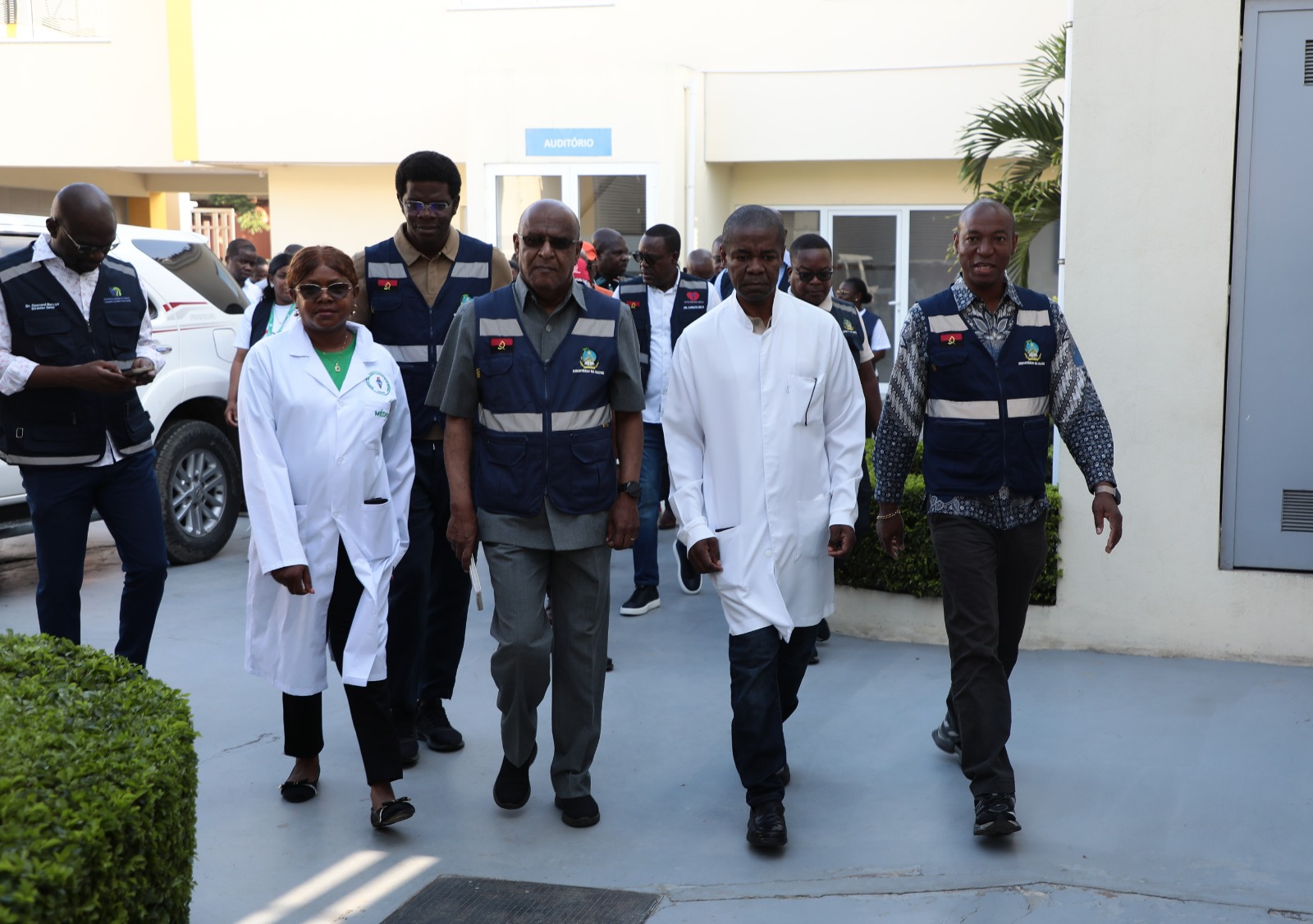 COMISSÃO DE ASSEGURAMENTO MÉDICO VERIFICA FUNCIONAMENTO DO HOSPITAL NEVES BENDINHA