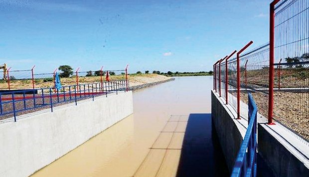 PROGRAMA DE COMBATE AOS EFEITOS DA SECA NO SUL DO PAÍS  ABRANGE O CUNENE, O NAMIBE E A HUÍLA