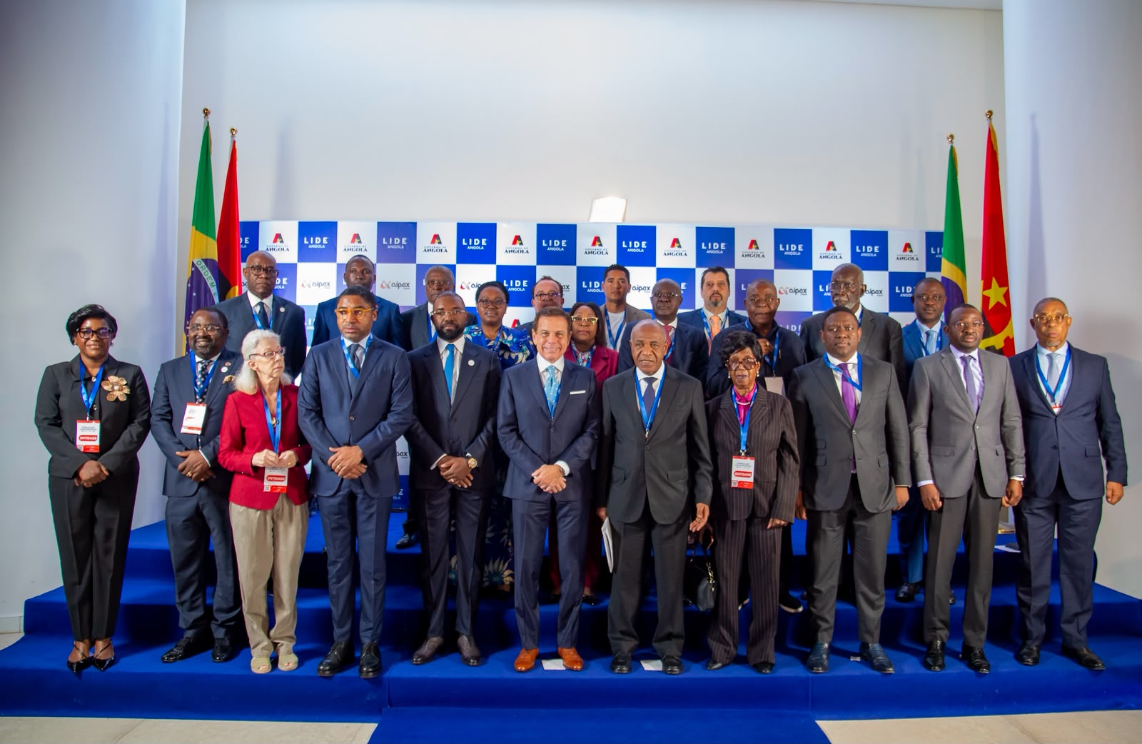 ANGOLA E BRASIL ABORDAM EM LUANDA AGRONEGÓCIO COMO VECTOR DA ECONOMIA