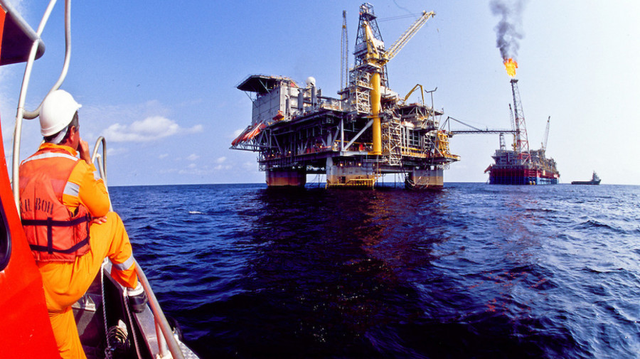 ANGOLA EXPORTA MAIS DE 90 MILHÕES DE BARRIS DE PETRÓLEO