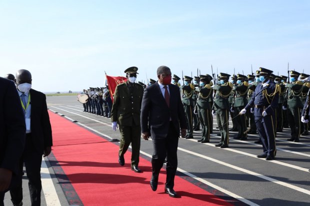 PRESIDENTE DA REPÚBLICA A CAMINHO DE ABU DHABI