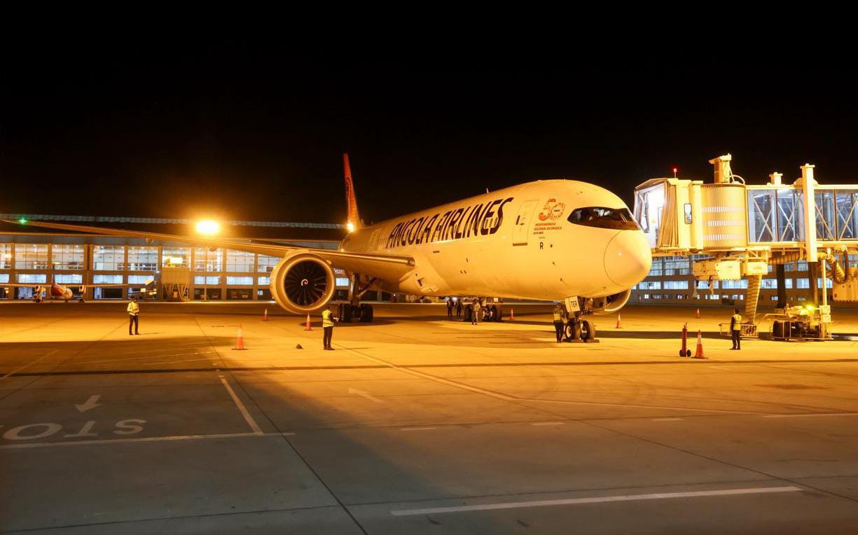 TAAG RECEBE SEGUNDA AERONAVE BOEING 787-9 DREAMLINER