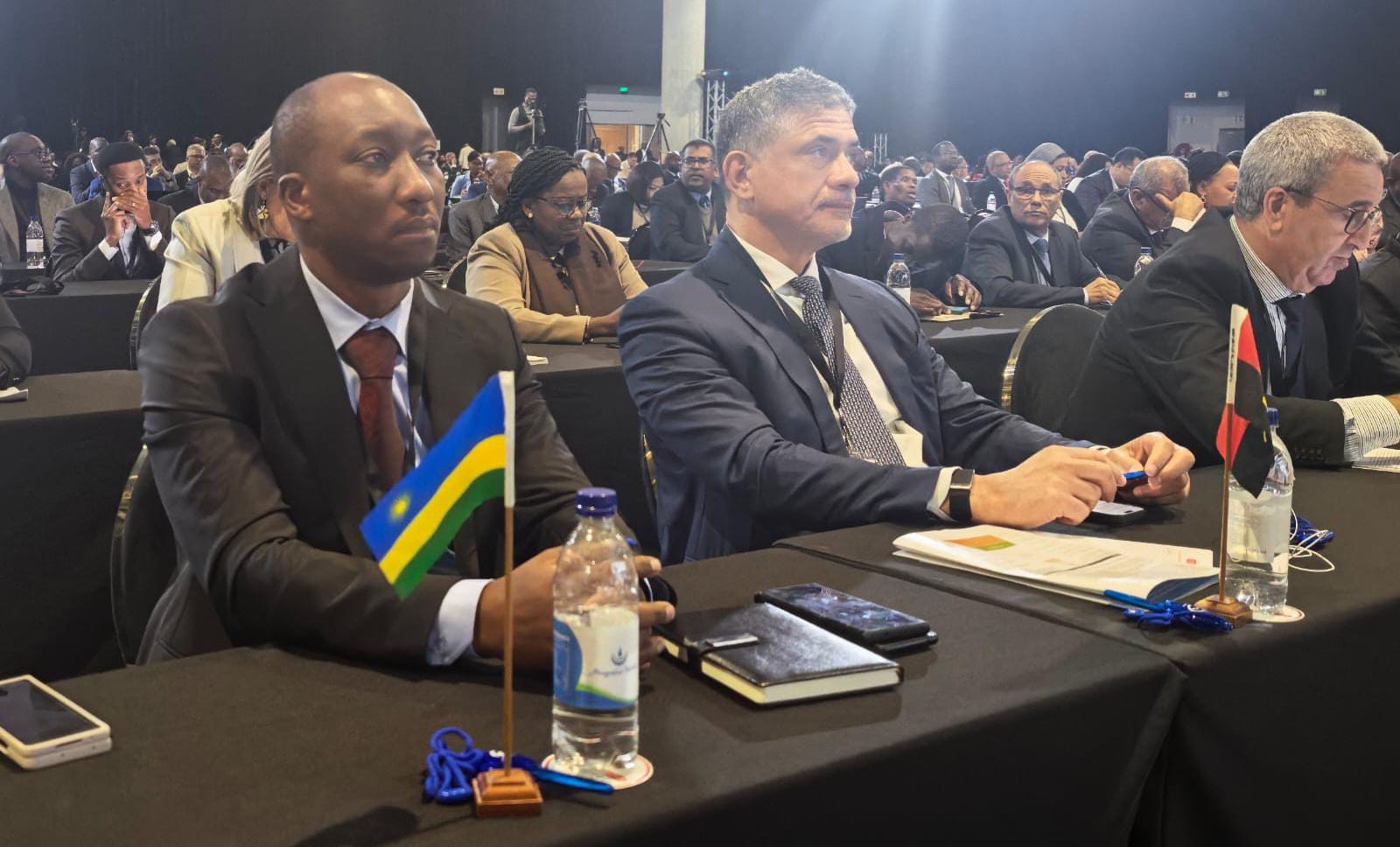 DELEGAÇÃO ANGOLANA NA CIMEIRA DE INVESTIMENTO EM ÁGUA DA UNIÃO AFRICANA