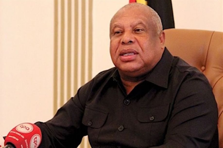 ANTIGO GOVERNADOR DAS PROVINCIAS DO CUANDO CUBANGO E LUANDA CONSTITUIDO ARGUIDO