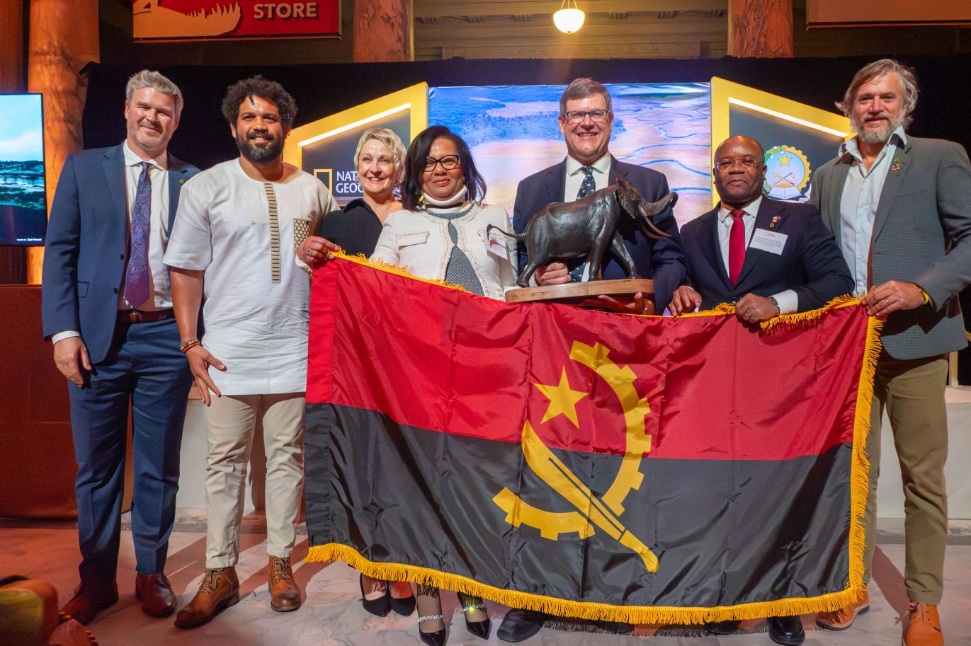 ANGOLA E NATIONAL GEOGRAPHIC SOCIETY REALIZAM ENCONTRO INSTITUCIONAL NOS EUA