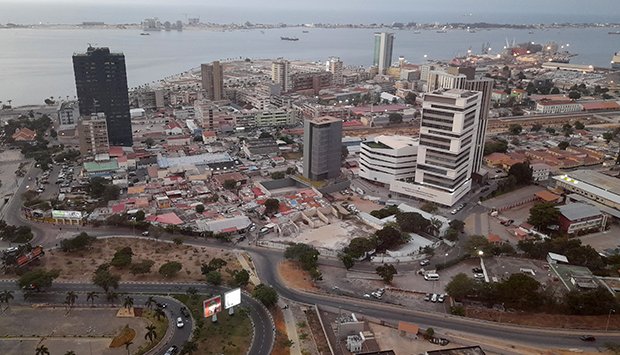 DÍVIDA PÚBLICA ANGOLANA DESCE PARA  MENOS DE 60%