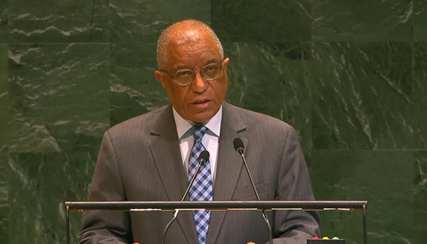 ANGOLA APELA AO LEVANTAMENTO DAS SANÇÕES CONTRA ZIMBABWE E CUBA