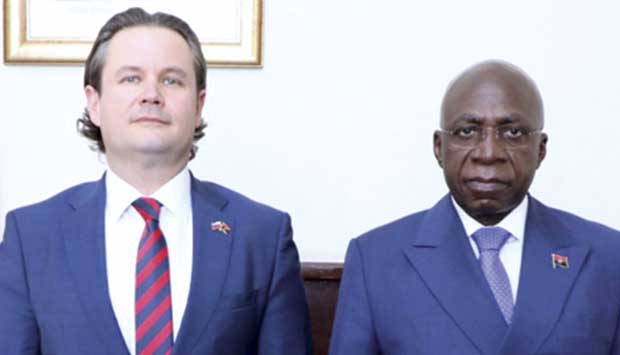 ANGOLA E RUSSIA APROFUNDAM COOPERAÇÃO