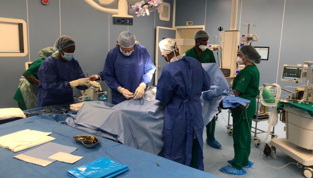 HOSPITAL MATERNO-INFANTIL AZANCOT DE MENEZES REALIZA 305 PARTOS