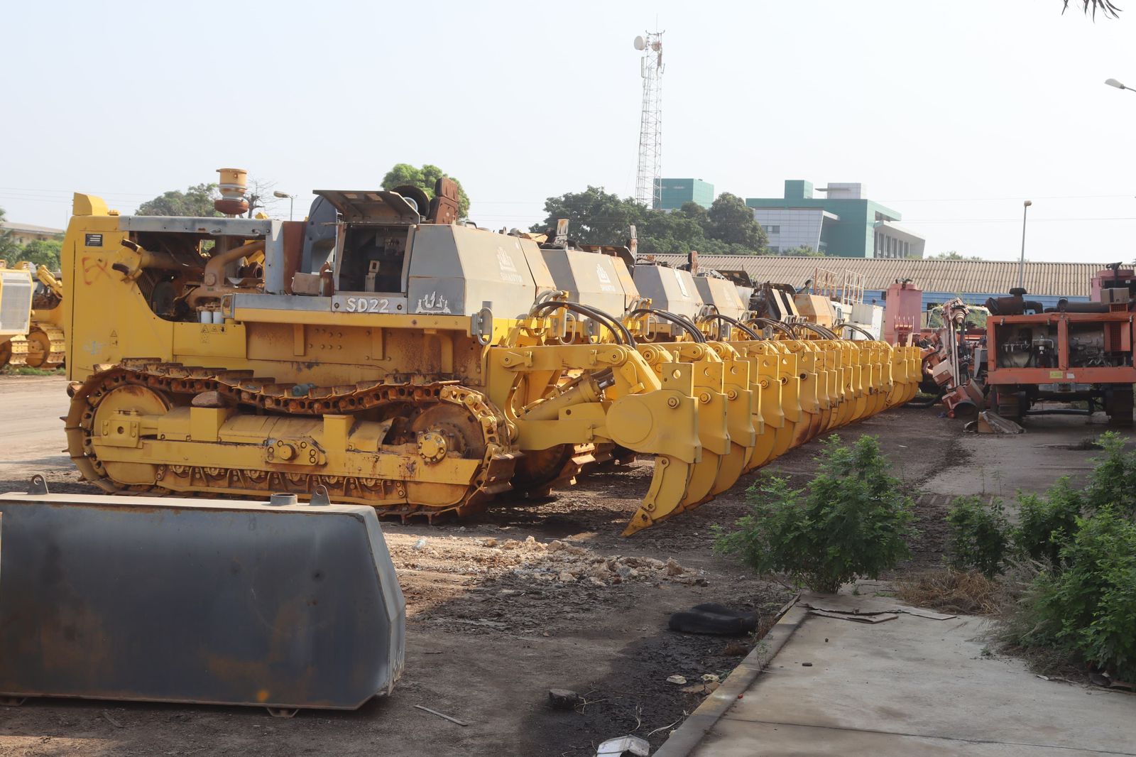 MAIS DE 60 MÁQUINAS RECUPERADAS PELO INSTITUTO DE ESTRADAS DE ANGOLA