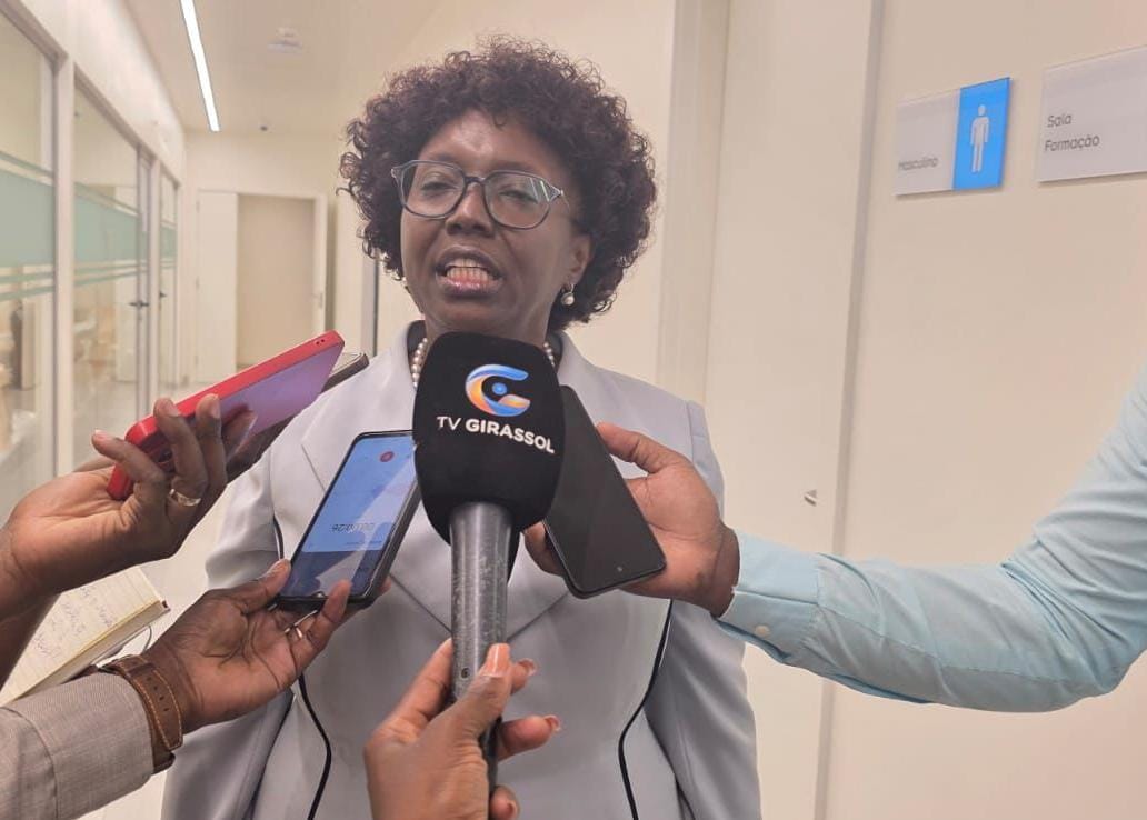 ANGOLA : MAIS DE 163 PROFISSIONAIS DE SAÚDE EM BUSCA DE FORMAÇÃO ESPECIALIZADA  NO BRASIL