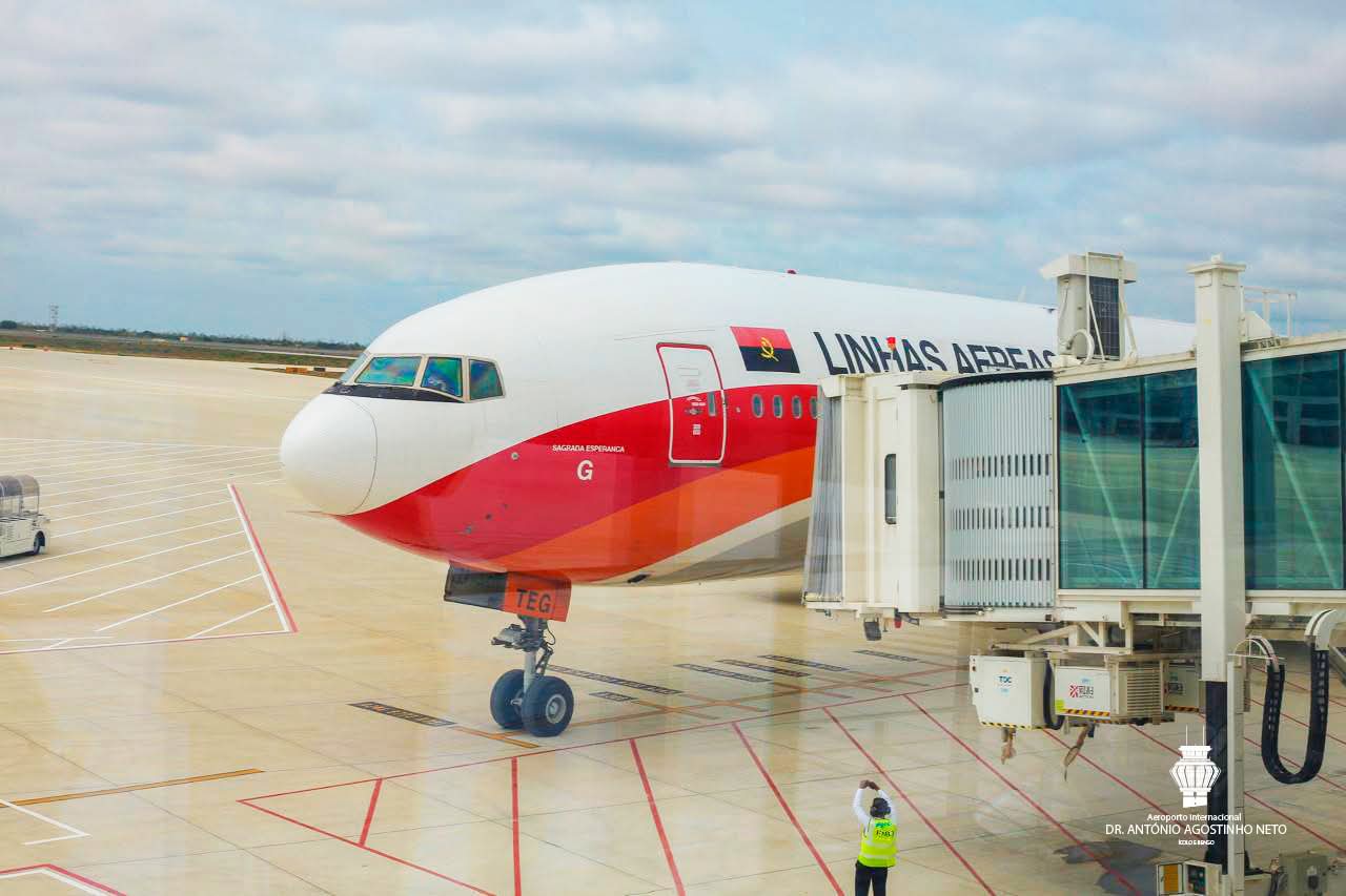 TAAG-VÔOS INTERNCAIONAIS TRANSFERIDOS DEFINITIVAMENTE PARA O NOVO AEROPORTO