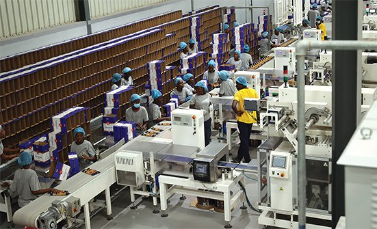 SECTOR DO COMÉRCIO EMPREGA 16% EM SEIS MESES
