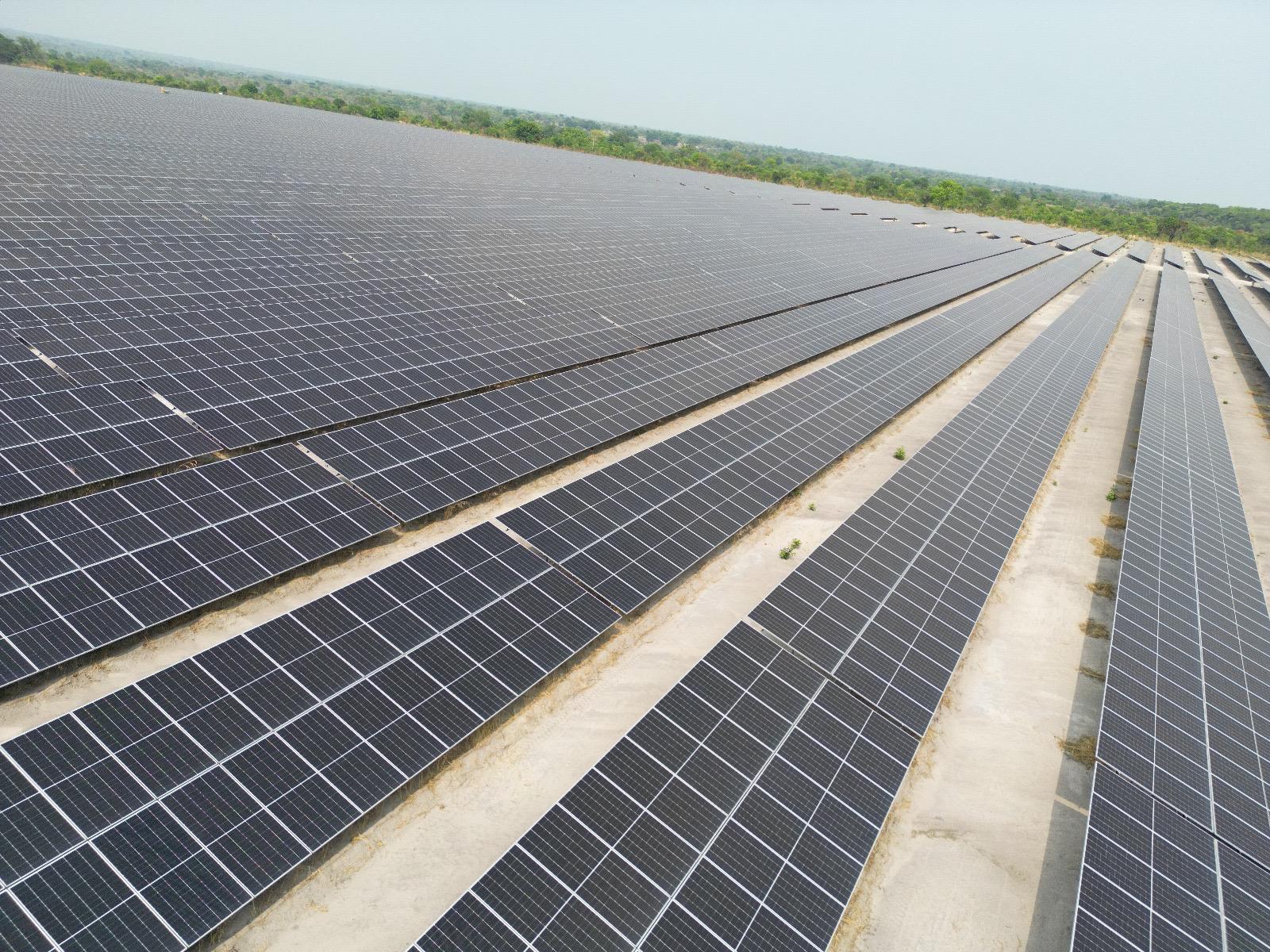 PARQUE SOLAR FOTOVOLTAICO DO LUAU VAI SER CONCLUIDO EM ABRIL DE 2026