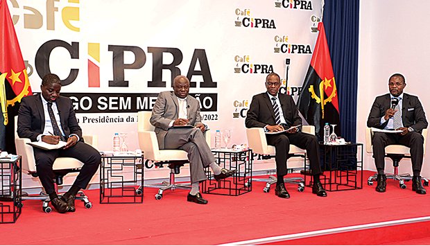 PAÍS POUPA 143 MIL MILHÕES DE KZ EM GASTOS COM CENTRAIS  TÉRMICAS