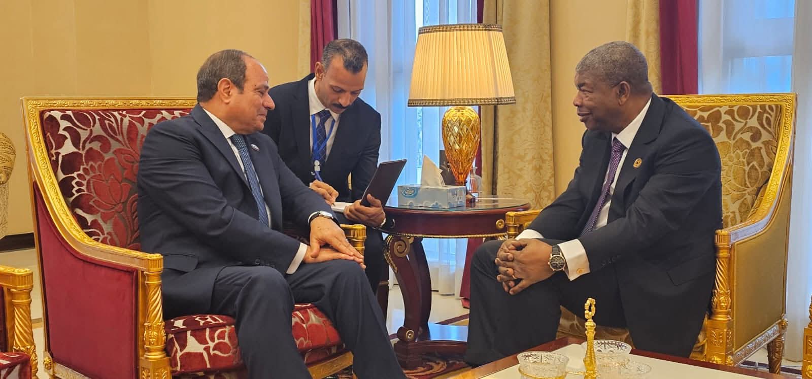 CHEFE DE ESTADO MANTÉM ENCONTRO COM HOMÓLOGOS DO EGIPTO E BURUNDI