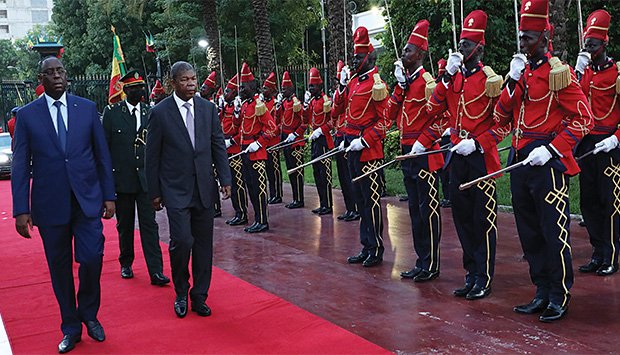 LÍDERES AFRICANOS REÚNEM  EM DAKAR  PARA DISCUTIREM A PAZ E SEGURANÇA NO CONTINENTE