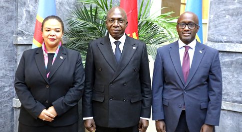 PROPOSTA DE PAZ DEFINITIVA NA RDC APRESENTADA EM LUANDA