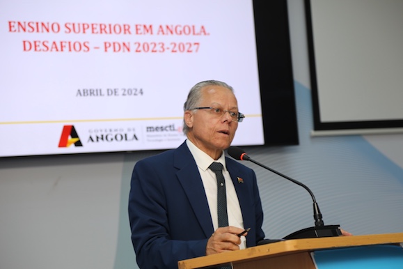 MINTTICS ABORDA DESAFIOS DO ENSINO SUPERIOR EM ANGOLA