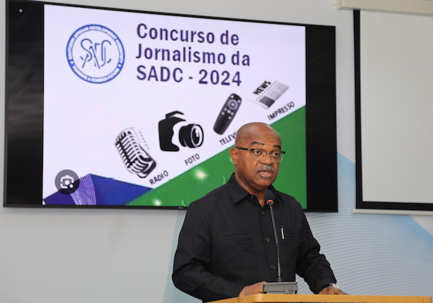 MINISTRO MÁRIO DE OLIVEIRA APELA À NECESSIDADE DE APRIMORAR O JORNALISMO EM ANGOLA
