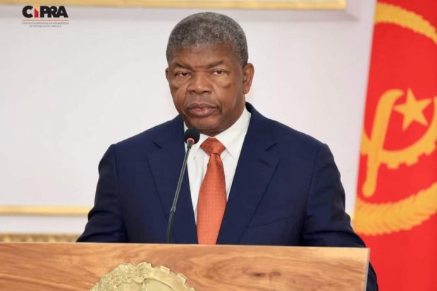 PRESIDENTE DA REPÚBLICA TRABALHA NO HUAMBO