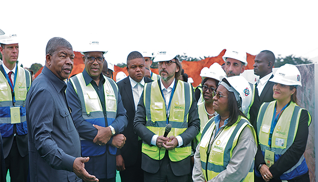PRESIDENTE JOÃO LOURENÇO CONSTATA OBRAS  DOS PROJECTOS DE ÁGUA EM LUANDA