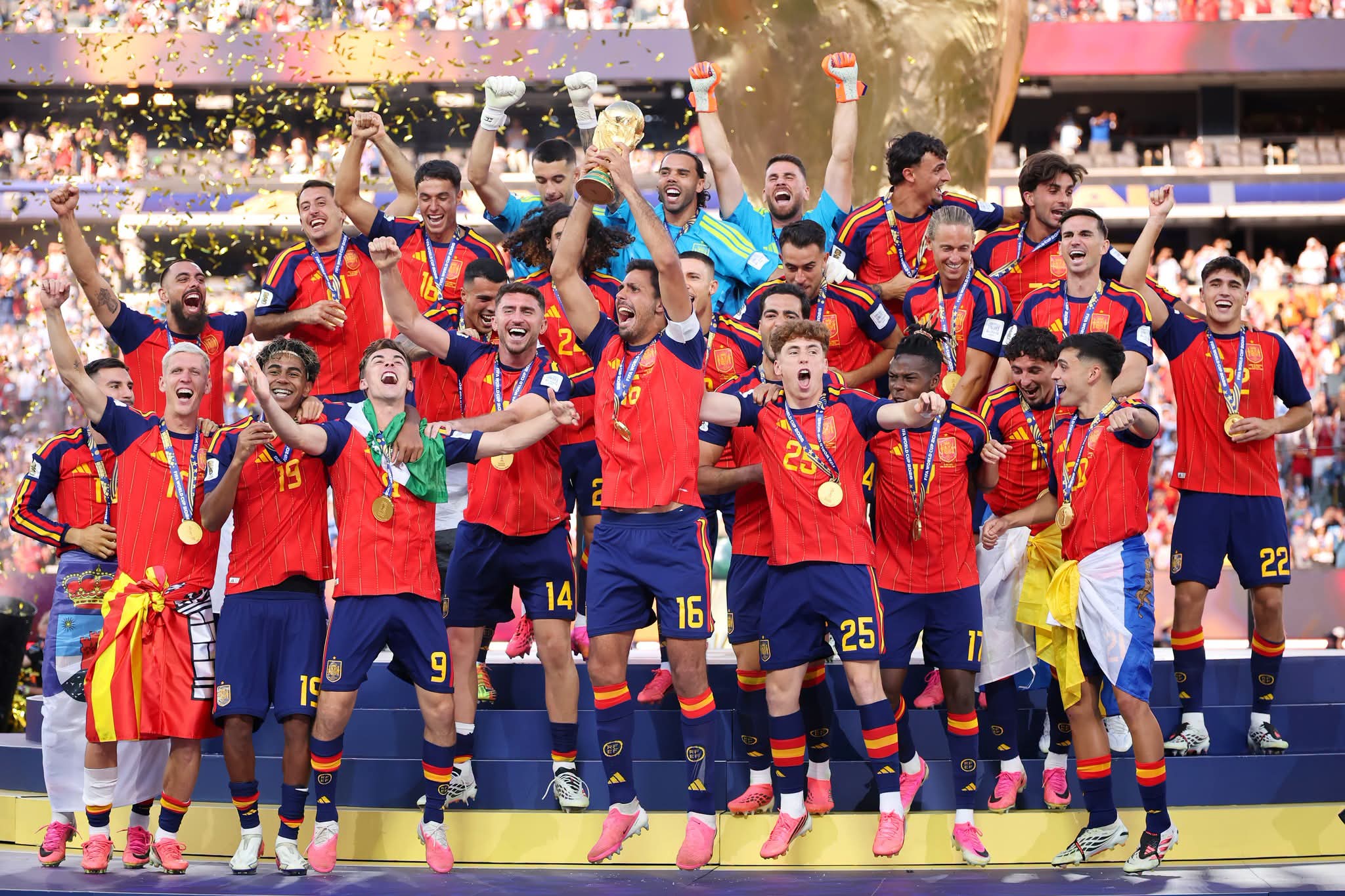 ESPANHA É BICAMPEÃ  MUNDIAL