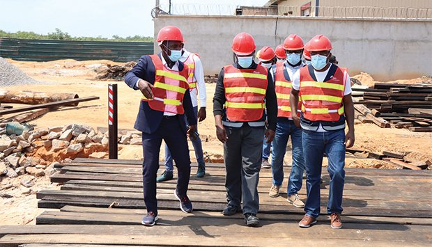 UNIDADE DA INDÚSTRIA PESQUEIRA  EMPREGA  SETE MIL  NO ARRANQUE